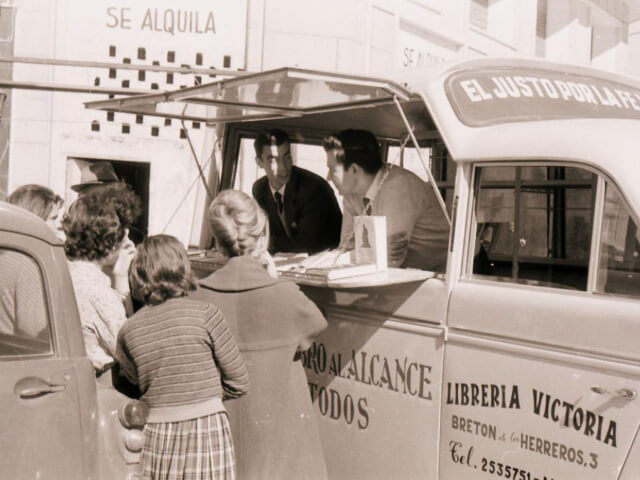 Om Spain 1960s Literature Distribution Van